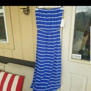 Size small blue striped dres new with tags on